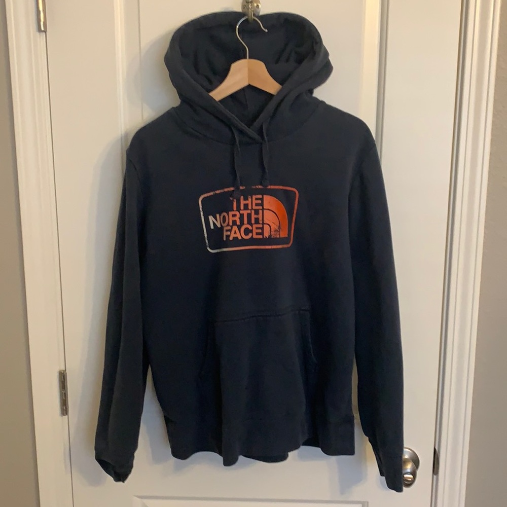 Women’s the north face size extra large hoodie